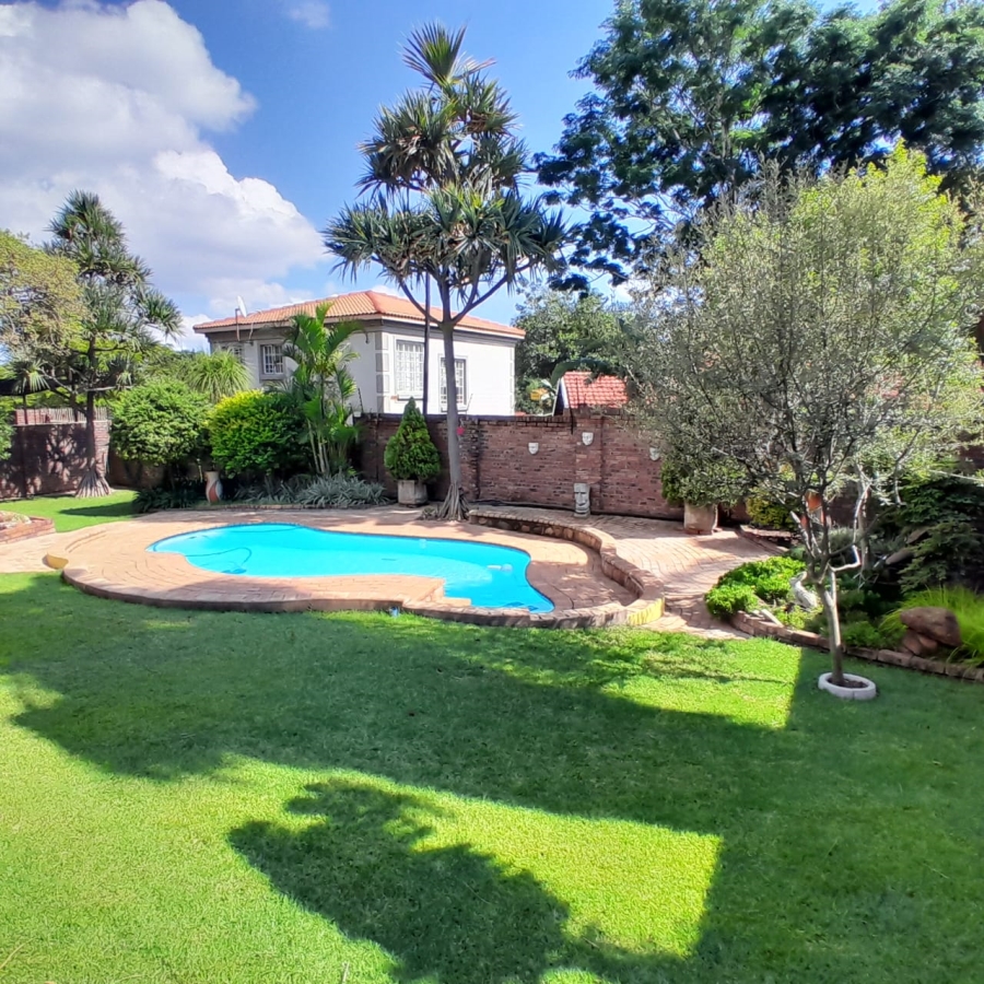 3 Bedroom Property for Sale in Safari Gardens North West